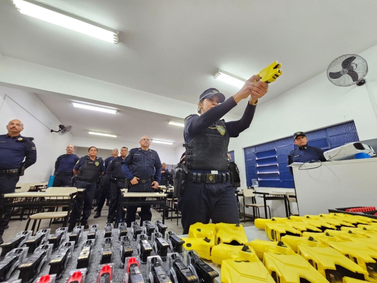 Autorização foi recebida nesta quinta-feira (17) e permite que agentes da Guarda Civil Municipal voltem a atuar armados nas ruas do município a partir desta sexta-feira (18)
