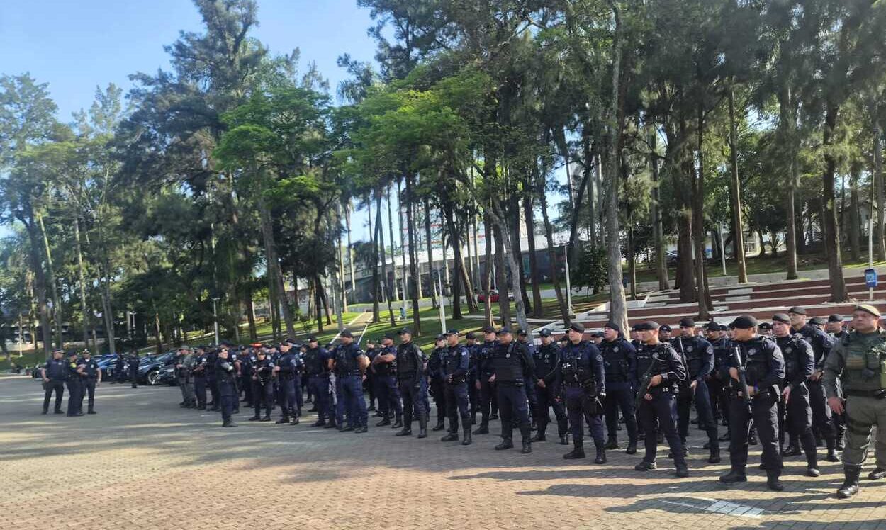 Operação Integrada reúne mais de 220 guardas das GCMs dos sete municípios do ABC em Diadema