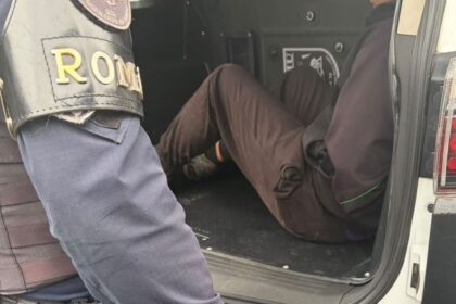 Romu de São Bernardo prende homem em flagrante por tráfico e apreende cerca de 500 porções de drogas no Alvarenga