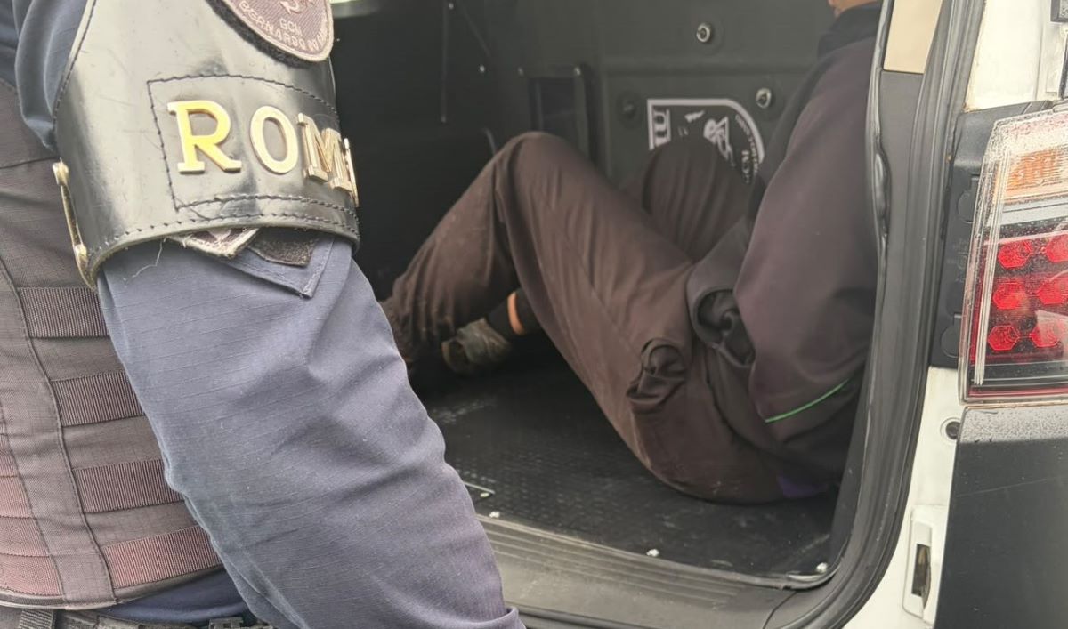 Romu de São Bernardo prende homem em flagrante por tráfico e apreende cerca de 500 porções de drogas no Alvarenga