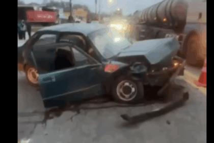 Em Ribeirão Pires, colisão frontal entre dois carros deixa um ferido na Rodovia Índio Tibiriçá