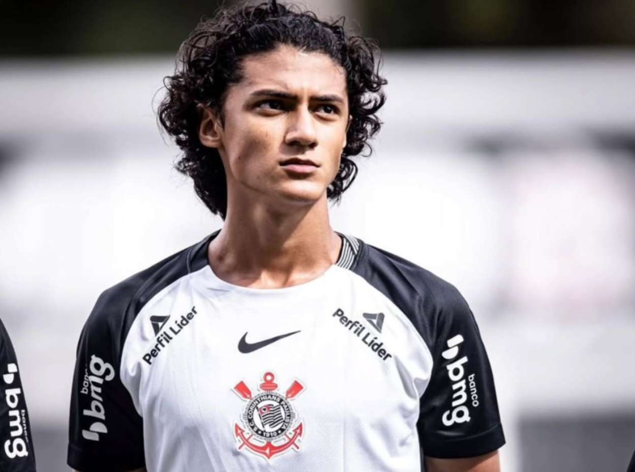 Promessa de São Bernardo: Aos 17 anos, Iago Machado estreia como titular do Corinthians contra o Flamengo no Maracanã