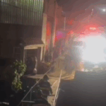 Incêndio de grandes proporções atinge comunidade no bairro Baeta Neves, em São Bernardo