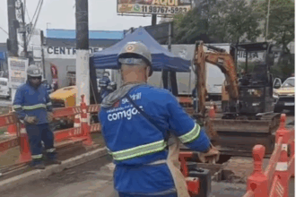 Comgás interdita faixa da Avenida Rotary para obras na rede de gás em São Bernardo