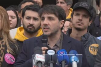 “Traidores da pátria nos governam em todos os poderes”, diz Renan Santos em ato no Ibirapuera