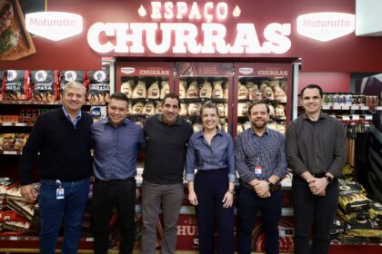 COOP e Friboi firmam parceria para modernização da área de açougue da rede