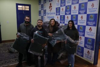Fundo Social de Ribeirão Pires envia doações para famílias atingidas pelas chuvas em Registro (SP)