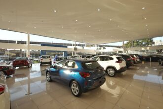 Carros elétricos mudam rotina do pós-venda e exigem nova qualificação profissional