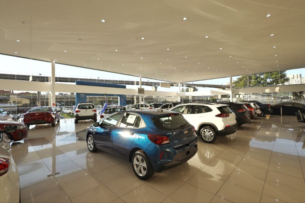 Carros elétricos mudam rotina do pós-venda e exigem nova qualificação profissional