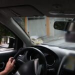 Passageira pula de carro de aplicativo em movimento e denuncia motorista por borrifar substância em seu rosto em São Bernardo