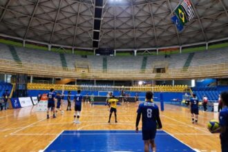Vôlei masculino de São Caetano derrota a AGEE São Carlos no interior e se classifica como líder da Copa Piratininga