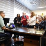 Café com presidente marca balanço de gestão, e Carlos Ferreira oficializa convite à imprensa para os 134 anos da Câmara de Santo André