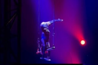 Casa cheia: Moradores lotam sessão solidária do Circo Maximus em parceria com o Fundo Social