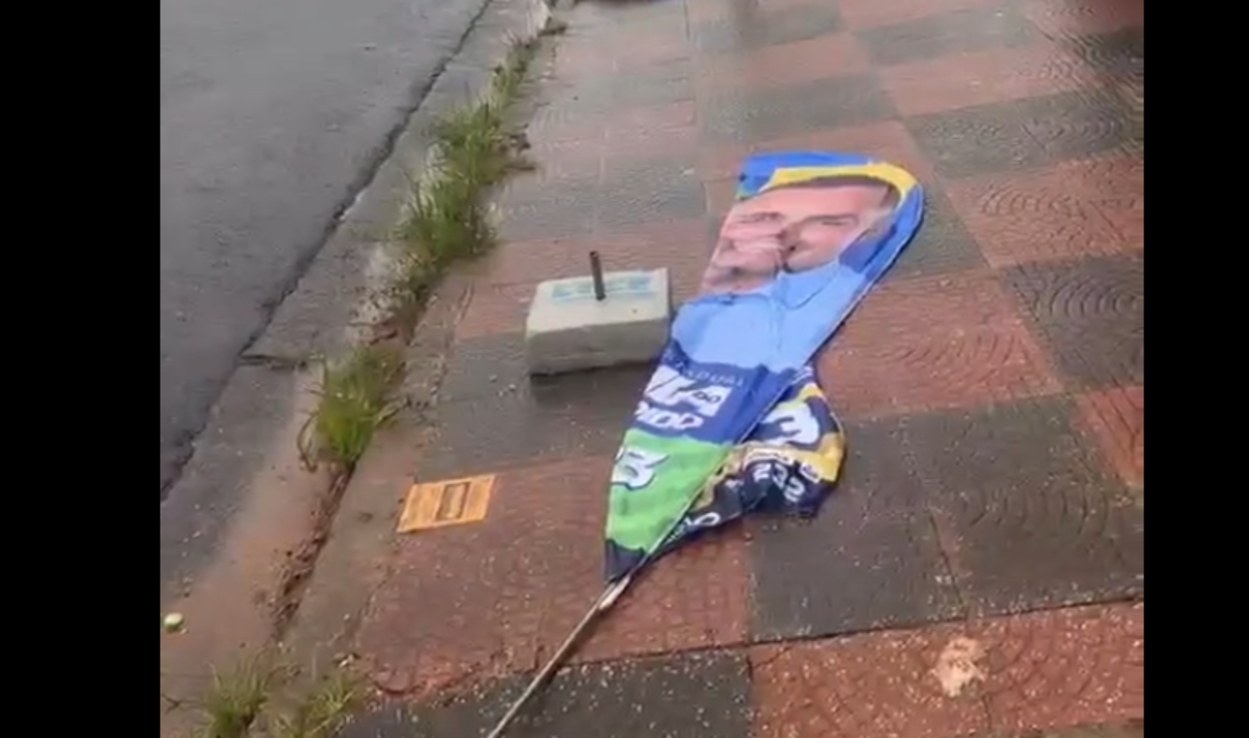 Windbanners de campanha geram polêmica no ABCD e candidato denuncia vandalismo em Santo André