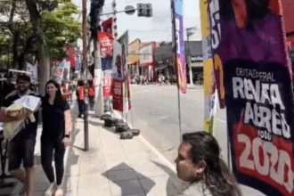 Movimentação na Rua Marechal Deodoro e Praça da Matriz marca reta final de campanha eleitoral em São Bernardo do Campo