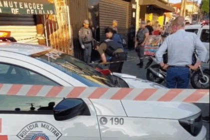 Criminoso morre após tentativa de roubo a loja de celulares no Taboão, em São Bernardo