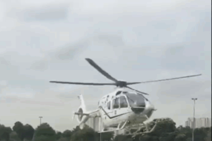 Helicópteros da Força Aérea e do Exército pousam na Volkswagen em São Bernardo às vésperas do segundo turno