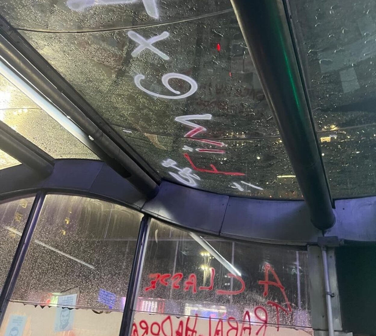 Metrô avança em ações de reparo e investigação após vandalismo na Linha 2-Verde em SP