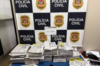 Polícia apreende jornais e Kombi usados na distribuição de material criminoso contra Orlando Morando em Diadema