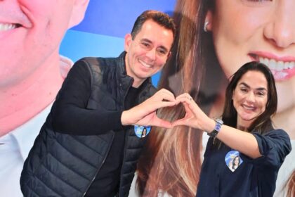 Ana Carolina Serra e Paulo Serra lideram votação para deputado em Santo André e festejam resultado