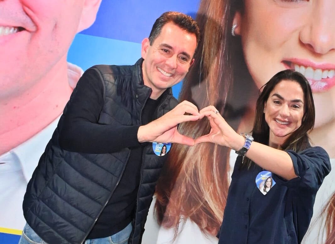 Ana Carolina Serra e Paulo Serra lideram votação para deputado em Santo André e festejam resultado
