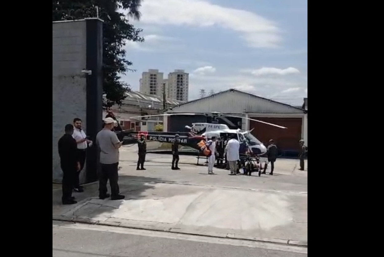 Acidente entre moto e caminhão mobiliza helicóptero Águia em São Bernardo