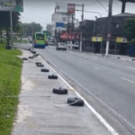 Eleições passam, mas "bolachões" de propaganda continuam nas calçadas do Grande ABC