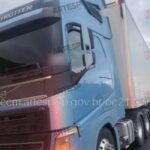 Pedestre morre após ser atingido por carreta na Rodovia dos Imigrantes, em Diadema
