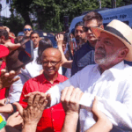 Lula altera agenda e troca ato em São Bernardo por caminhada em Porto Alegre