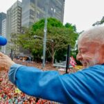 Em ato na Paulista, Lula convoca militância a dialogar com abstencionistas para o 2º turno