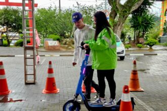 Patinetes elétricos registram 3,2 mil viagens na primeira semana em Ribeirão Pires