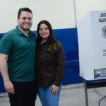 Prefeito Gilvan Ferreira vota em Santo André e destaca importância da democracia