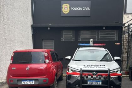 PM apreende Uno furtado e adulterado após motorista trafegar na contramão em São Caetano