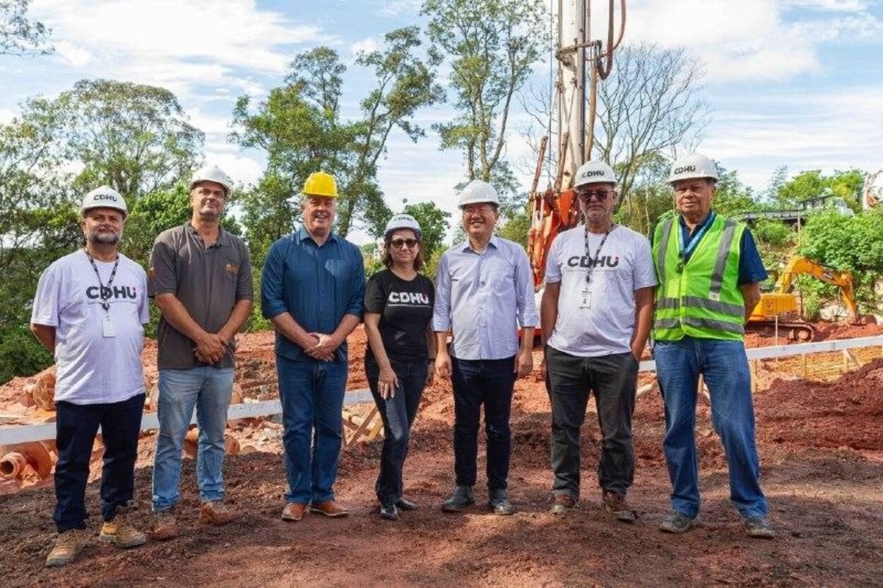 Prefeito Taka Yamauchi acompanha retomada do empreendimento habitacional na região central, fruto da articulação entre Diadema  e o Governo do Estado
