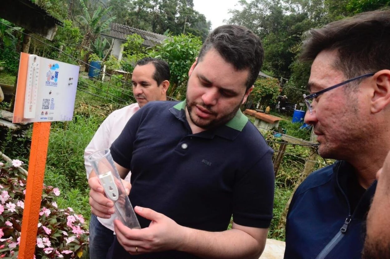 Córrego às margens da Billings, em Santo André, recebe intervenções de drenagem