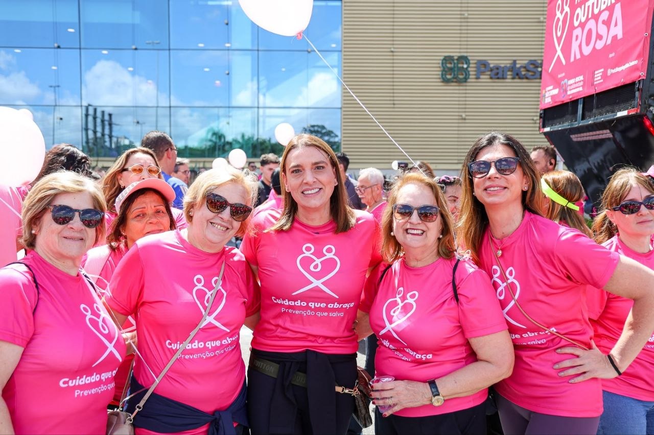 Ação começou às 8h30, no ParkShopping São Caetano, onde os participantes puderam trocar 1 kg de alimento não perecível por uma camiseta