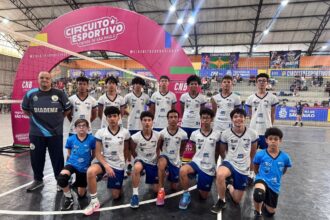 Vôlei masculino Sub-15 de Diadema conquista bronze no Circuito Esportivo de SP
