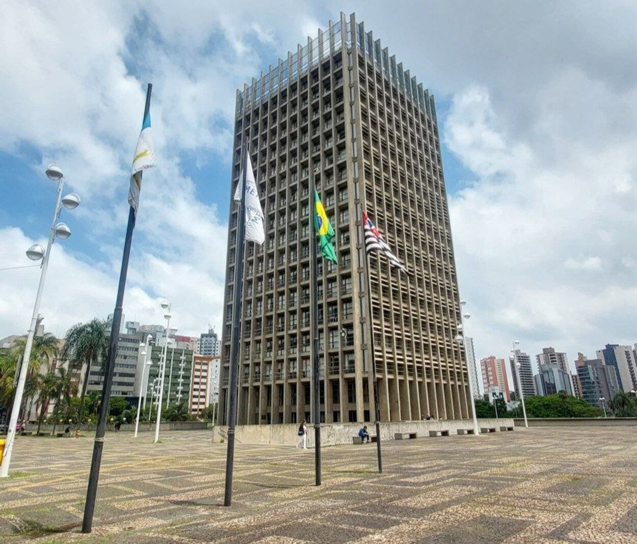 Veja o que abre e fecha em Santo André no Dia do Servidor e no feriado de Finados