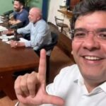 Cotado para o Ministério da Fazenda, governador do Piauí viraliza com trajetória acadêmica em Matemática