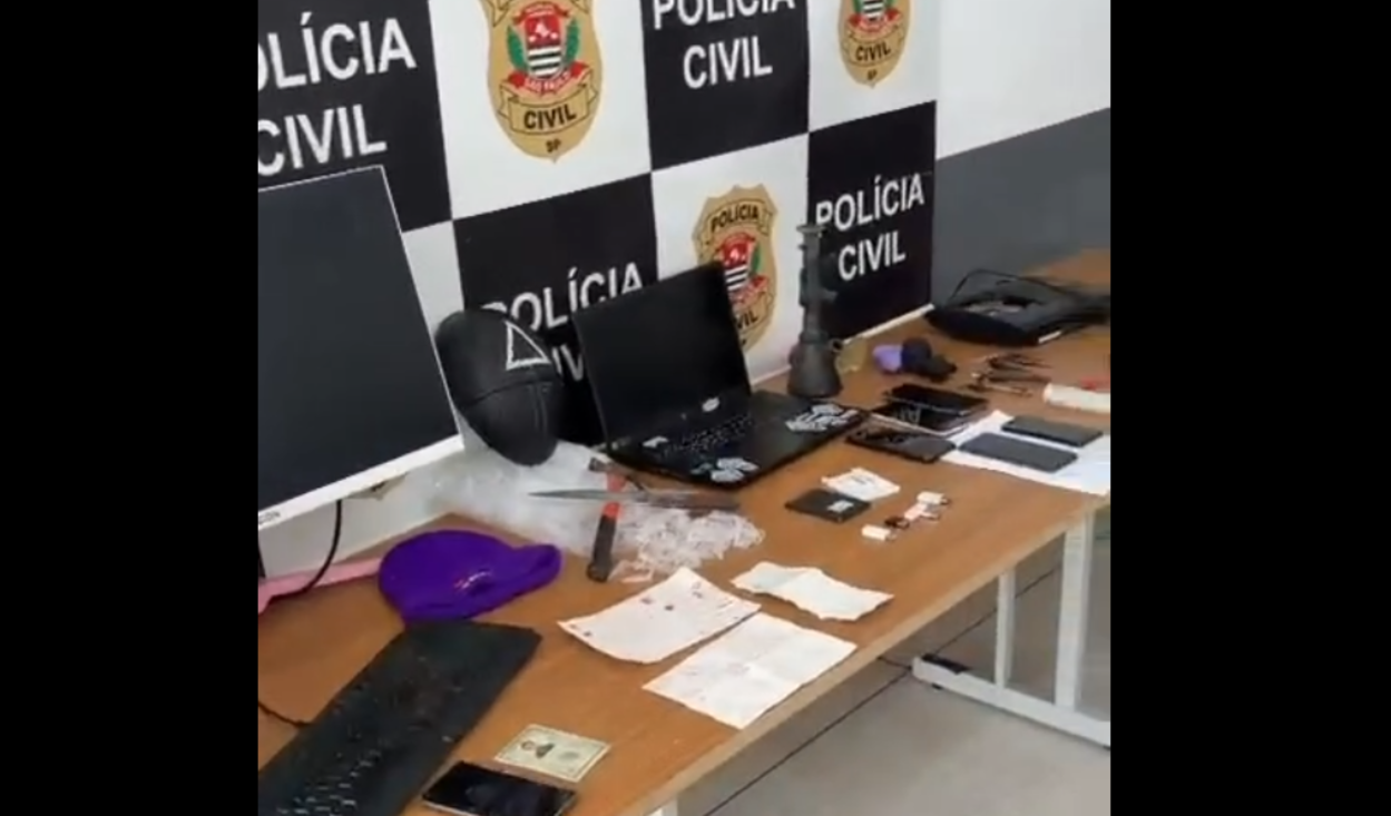 Homem é preso por ameaçar professores, incentivar ataques a escolas e divulgar material de abuso infantil  