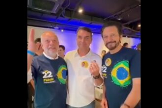 Prefeito de São Caetano declara apoio oficial a Flávio Bolsonaro no 2º turno.