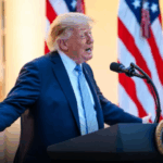 Trump volta a questionar sistema eleitoral e faz críticas à disputa presidencial no Brasil